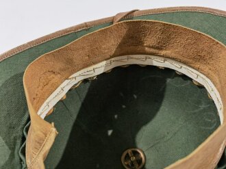 Kriegsmarine Tropenhelm , getragenes Stück in Kopfgrösse 56 datiert 1940