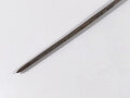 Tüllenbajonett vermutlich Bayern, so auch in Italien geführt, Typ Modell 1826 , vierkantige Klinge ,gerader Gang mit Sperring , Gesamtlänge 55 cm, Tülleninnendurchmesser 22,3 cm,Tüllenlänge 7,5 cm, Sperringschraube fehlt,ungereinigt