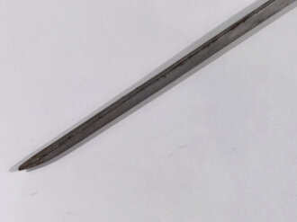 Frankreich,Tüllenbajonett Typ 1777, dreikantige Klinge, gebrochener Gang mit Sperring, Gesamtlänge 43 cm,Tülleninnendurchmesser ca 22 mm,Tüllenlänge 7,2 cm, keinerlei Markierung auf Klinge