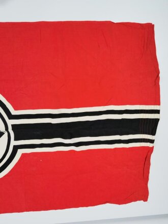 Reichskriegsflagge der Kriegsmarine 80x135cm , leicht angeschmutzt, ein kleines Loch