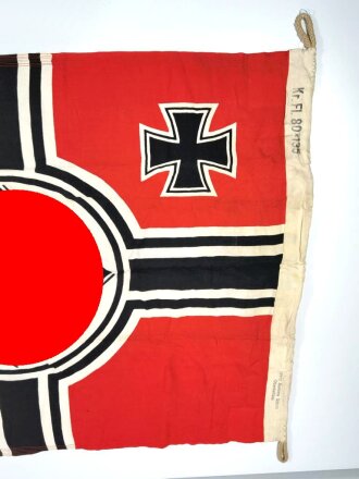 Reichskriegsflagge der Kriegsmarine 80x135cm , leicht angeschmutzt, ein kleines Loch