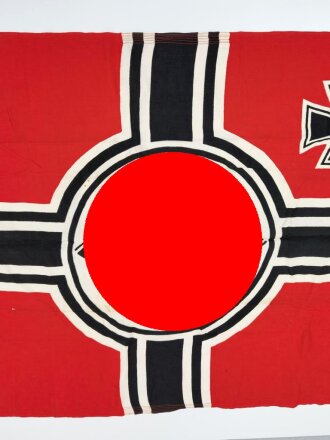 Reichskriegsflagge der Kriegsmarine 80x135cm , leicht angeschmutzt, ein kleines Loch