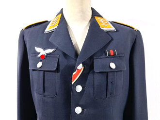 Luftwaffe, Viertaschenrock für einen Unteroffizier in der Kriegsschule für fliegendes Personal . Eigentumstück eines Schneiders aus den Sudetenland, die Effekten original vernäht