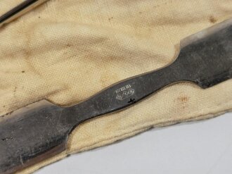 Kleines Arztbesteck Wehrmacht in Ledertasche, mit dem fast immer fehlenden Thermometer