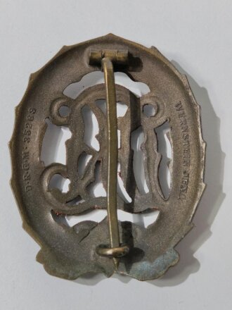 Deutsches Reichssportabzeichen DRL in Bronze mit Hersteller Wernstein Jena, vorne mit leichten Korrosionsspuren