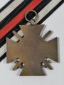 Ehrenkreuz für Frontkämpfer mit Bandabschnitt und Hersteller "W"