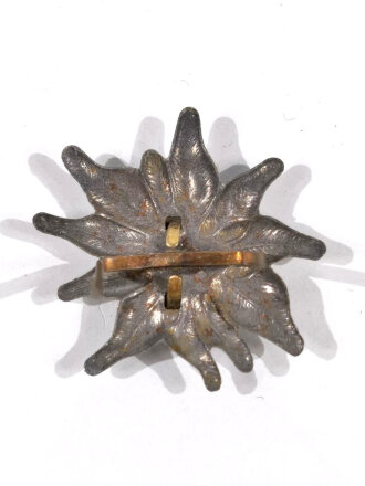 Gebirgsjäger Traditionsedelweiss für die Schirmmütze ( gehört zwischen Kokarde und Adler) Eisen versilbert