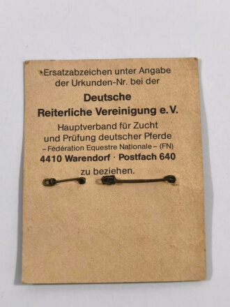 Deutschland nach 1945, Deutsches Jugendreiterabzeichen in Bronze mit Miniatur und Pappkarton, sehr guter Zustand