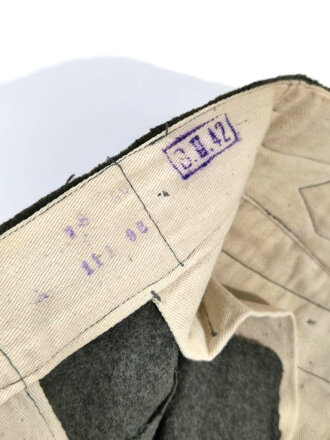 Stiefelhose für Mannschaften des Heeres. Kammerstück mit diversen Mottenschäden, hatte nie einen Lederbesatz