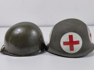 U.S. 2. Weltkrieg, Stahlhelm Rot Kreuz. Originaler Helm und Innenhelm , Schweißband französisch Nachkrieg. Komplett neuzeitlich lackiert. Guter Ersatz für einen nicht zu beschaffenden Helm