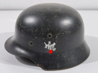 Stahlhelmglocke Wehrmacht Modell 1935. Aussen...