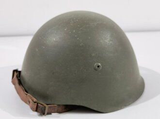 Portugal, Stahlhelm Modell 1940 in gutem Zustand....