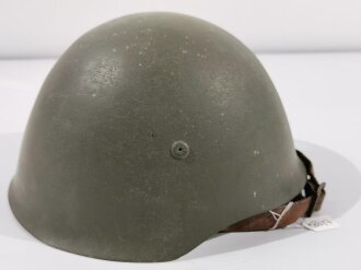 Portugal, Stahlhelm Modell 1940 in gutem Zustand. Originallack ?