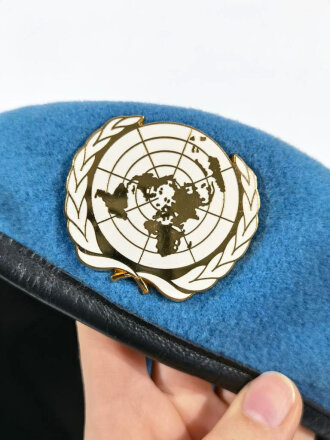 UN United Nations Barett, datiert 1991, Kopfgrösse 58, ungetragenes Stück
