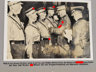 Großformatige Mappe "Grossdeutschland im Weltgeschehen Tagesbildberichte 1940" Der Einband gut, der Inhalt ist nur in Teilen vorhanden