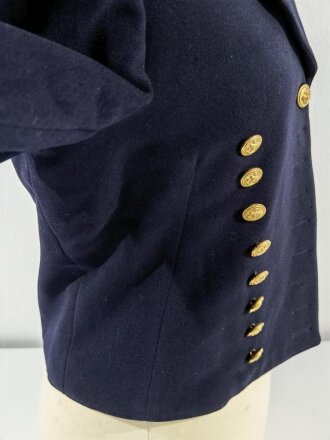 Kriegsmarine, dunkelblaue Paradejacke für einen Verwaltungsmaat , Kammerstück von 1936 in gutem Zustand, der Brustadler fehlt