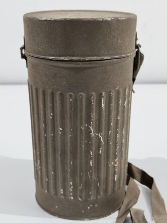 Luftschutz Bereitschaftsbüchse für die Gasmaske der Firma Draeger. Originallack
