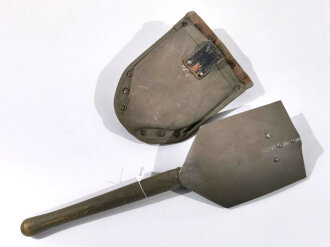 Österreich Bundesheer, Klappspaten in Tasche , der Spaten original lackiert und datiert 1982