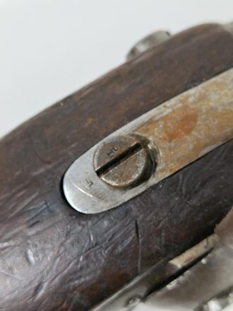 Frankreich, Steinschlossgewehr  ähnlich Typ 1816/21 ,Kaliber 17,6 mm, Gesamtlänge 137 cm, Gewicht 3,96 kg, Laufmarkierung ELG ,Schloßmarkierung Modell  Royal St.Etienne schlecht lesbar, alle Metallteile gemarkt, eventuell für einen deutschen Kleinstaat ,