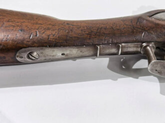 Frankreich, Steinschlossgewehr  ähnlich Typ 1816/21 ,Kaliber 17,6 mm, Gesamtlänge 137 cm, Gewicht 3,96 kg, Laufmarkierung ELG ,Schloßmarkierung Modell  Royal St.Etienne schlecht lesbar, alle Metallteile gemarkt, eventuell für einen deutschen Kleinstaat ,