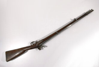 Frankreich,Steinschlossgewehr  ähnlich Typ 1816/21 ,Kaliber 17,6 mm, Gesamtlänge 137 cm, Gewicht 3,96 kg, Laufmarkierung ELG ,Schloßmarkierung Modell  Royal St.Etienne schlecht lesbar, alle Metallteile gemarkt, eventuell für einen deutschen Kleinstaat ,