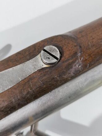 Frankreich,Steinschlossgewehr  ähnlich Typ 1816/21 ,Kaliber 17,6 mm, Gesamtlänge 137 cm, Gewicht 3,96 kg, Laufmarkierung ELG ,Schloßmarkierung Modell  Royal St.Etienne schlecht lesbar, alle Metallteile gemarkt, eventuell für einen deutschen Kleinstaat ,