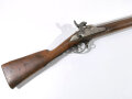 Frankreich, Perkussionsgewehr ähnlich Typ 1816/21, Kaliber 17,4 mm, Gesamtlänge 140 cm, Gewicht 4 kg, Laufmarkierung 1816,1821,Schloßmarkierung  schlecht lesbar, alle Metallteile gemarkt, eventuell für einen deutschen Kleinstaat,  Hahn ergänzt