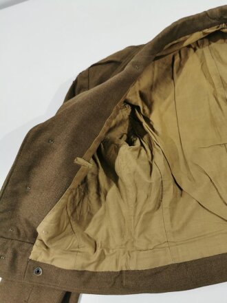 U.S. USFA United States Forces in Austria, wool field jacket dated 1944, size 38XL.