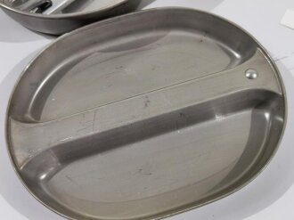 U.S. 1943 dated mess kit with eating utensils