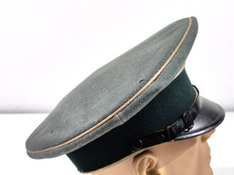 Heer, Schirmmütze für Mannschaften der Infanterie . Getragenes Stück eines Angehörigen im Infanterie Regiment 55.  Kopfgrösse 58/59
