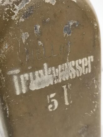 5 Liter Trinkwasser Kanne Wehrmacht. Originallack, Verschluss gängig