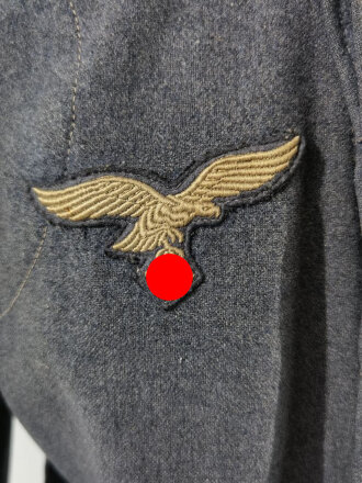 Luftwaffe, Fliegerbluse für Mannschaften Flak. Leicht getragenes Kammerstück in gutem Zustand, der Adler original vernäht ?