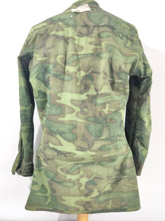 Army of the Republic of Vietnam (ARVN) Airborne Division coat, camouflage pattern, size medium regular. Used, good condition