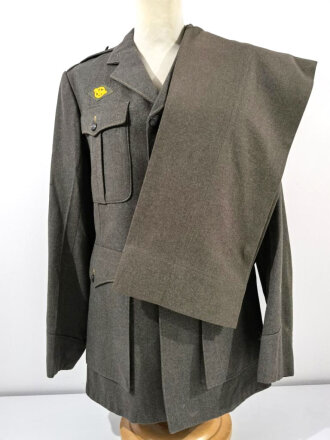 U.S. Marine Corps WWII uniform. Jacket dated 1943, good...