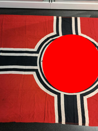 Kriegsmarine Reichskriegsflagge 150 x 250 cm. Guter Zustand, leicht angeschmutzt