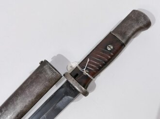 Seitengewehr M84/98 für K98 der Wehrmacht. Jeweils 1944 datierte Scheide und SG