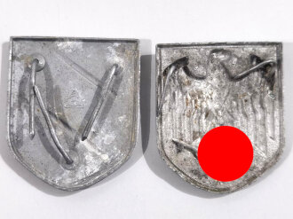 Satz Adler- und Wappenschild für einen Tropenhelm der Wehrmacht aus Aluminium