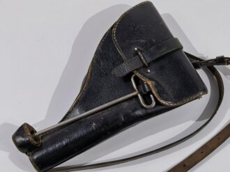 Tasche für die Signalpistole der Wehrmacht aus Ersatzmaterial (Presspappe) dieses zum Teil ausgetrocknet. Komplett, zusammengehörig
