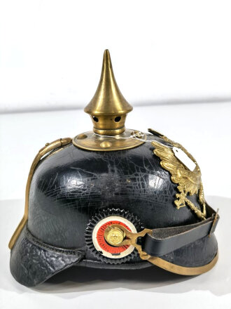 Preußen,  Pickelhaube für Mannschaften, zusammengestelltes Stück aus gereinigten originalen Teilen, der Kinnriemen ist eine neuzeitliche Kopie