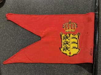 Württemberg Stahlrohrlanze von 1914, erneut Kammergestempelt 1920, mit zugehöriger Lanzenflagge. Guter Gesamtzustand