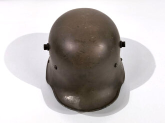 Österreich 1.Weltkrieg, Stahlhelm nach deutschem Muster "ET64"  Originallack, Inneneinrichtung original, ein Lappen in alter Zeit Kammermäßig repariert