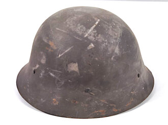 Schweden, Stahlhelm Modell 1927. Originallack, guter Gesamtzustand , ungereinigtes Stück