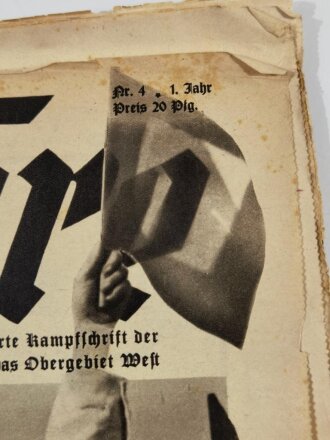 Hitlerjugend, Paar Signalflaggen mit Stempel der " Marine Gefolgschaft 1/79 Hildesheim" Gebraucht. Dazu eine Ausgabe " Die Fanfare" Kampfschrift der Hitler Jugend