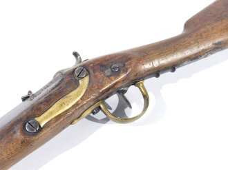 Baden, Artilleriekarabiner M 1816/40/50 U/M,von Steinschloß auf Perkussion aptiert, Laufmarke von 1812, Piston fehlt,Oberringfeder defekt