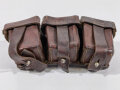 1.Weltkrieg / Reichswehr  Patronentasche. Datiert 1915, von der Reichswehr übernommen und 1923 nochmals gestempelt