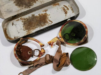 Wehrmacht, defekte Sonnenbrille in Blechetui