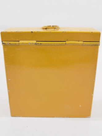 Blechkasten für eine Sanitätskiste ( Frostsalbe ) , original lackiert, 3,5 x 10,5 x 11cm