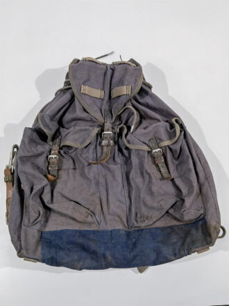 Luftwaffe, Rucksack datiert 1941. getragenes , zum Teil repariertesStück