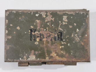 Blechkasten für " Nadeln " Originallack, gehört so unter anderem in Verbandkästen der Wehrmacht