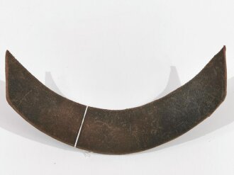 Kaiserreich, Hinterschirmleder für Pickelhaube, Gesamtlänge 24,5cm, wohl nicht Original